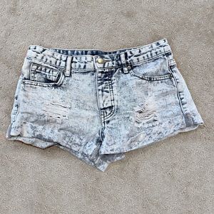 Women’s Acid Wash Distressed Denim Button Fly Shorts - Forever 21